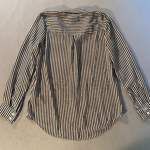 H&M Stipe Button Down Shirt - Picture 3 of 5